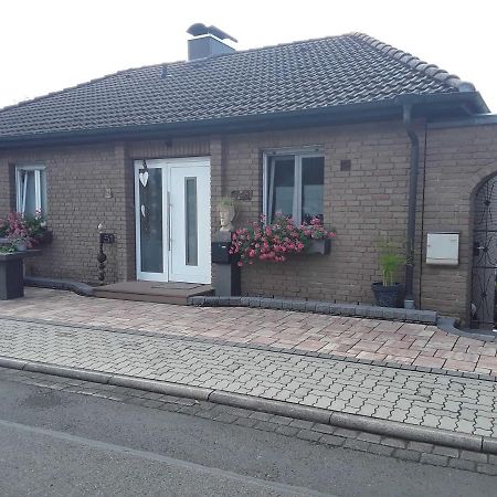 Haus Sonnenblick Leilighet Momlingen Eksteriør bilde
