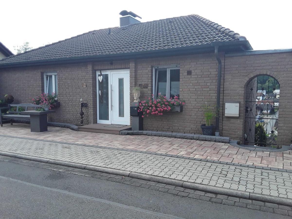 Haus Sonnenblick Leilighet Momlingen Eksteriør bilde